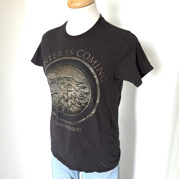 Game of Thrones | Black women's graphic short sleeve t shirt "winter is coming - Picture 2 of 9